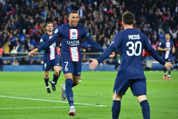 1681609505607020865.jpg 1251857837-612x612.jpg